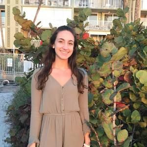 Meet your Posher, Nicole